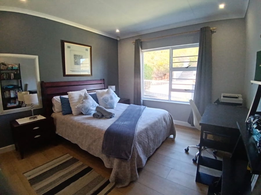 To Let 3 Bedroom Property for Rent in Cola Beach Western Cape